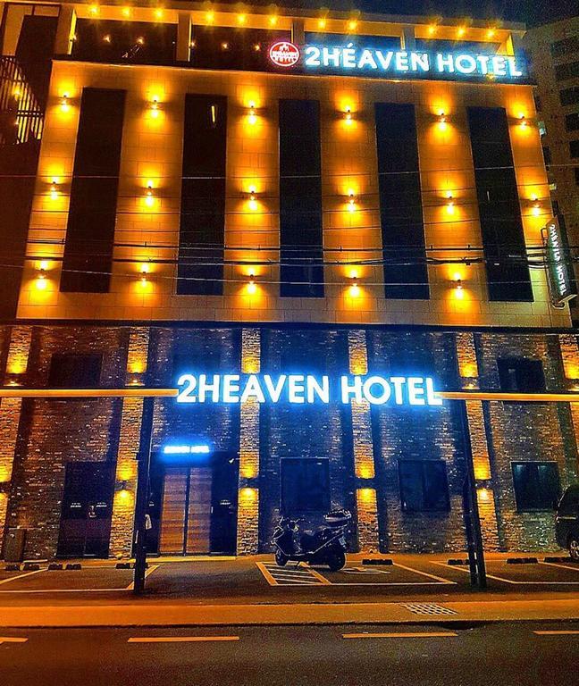2 Heaven Hotel Lotte Waterpark Gimhae Exterior photo